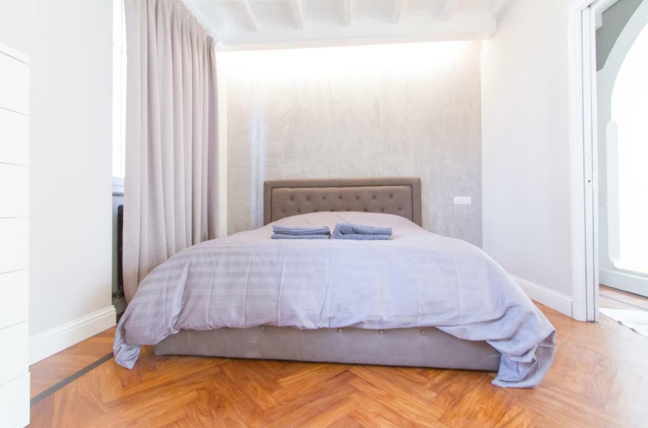 מילאנו Elegante E Completamente Arredato Apt In Duomo מראה חיצוני תמונה